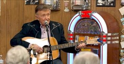 God Is Great, God Is Good’ Bill Anderson Performs At Larry’s Country Diner 