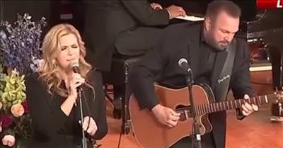 Garth Brooks And Trisha Yearwood Sing ‘Imagine’ At Rosalynn Carter’s Memorial 