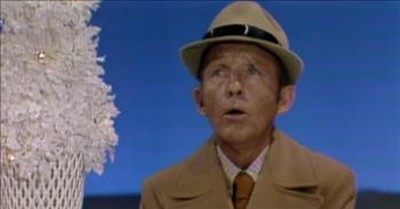 ‘Oh Come All Ye Faithful/Hark! The Herald Angels Sing’ Bing Crosby Christmas Performance 