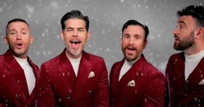 Quartet Of Men Sings ‘Christmas Everyday’