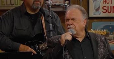 'Old Roman Soldier' Gene Watson Gospel Song At Larry's Country Diner 