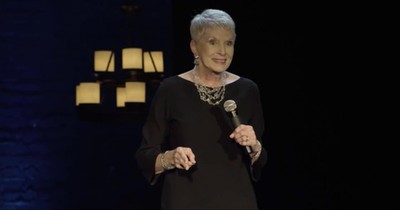 Jeanne Robertson Hilarious Bit About Learning Sign Language