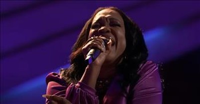 A Mother's Powerful Audition Earns 4-Chair Turn On The Voice 
