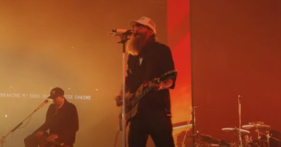Crowder And Passion Team Up For Electrifying 'Grave Robber' Live Performance