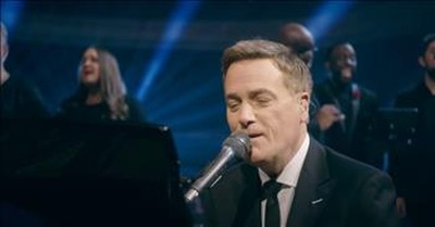 Michael W. Smith Mesmerizing 'In Christ Alone' Live Performance 