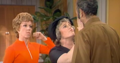 Carol Burnett Clashes With Her Sister-In-Law In Hysterical Sketch 