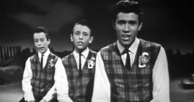 Young Bee Gees Cover Bob Dylan Classic 'Blowin' In The Wind'