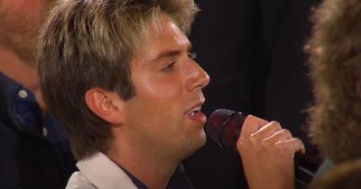 Choir’s Soul-Stirring ‘Satisfied (Hallelujah, I Have Found Him)’ Performance