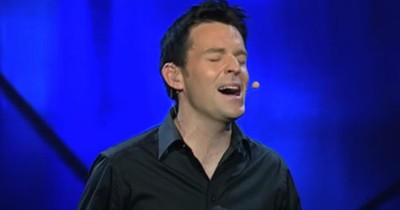 Celtic Thunder’s Moving Rendition of The Eagles’ ‘Desperado’