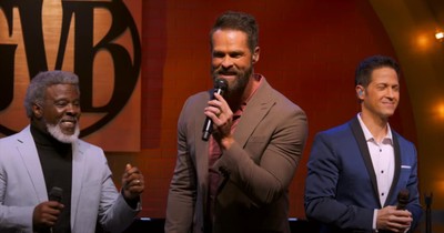 Gaither Vocal Band's ‘How Sweet It Is (To Be Loved by You)’ Dazzling Performance