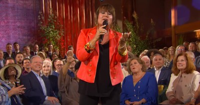 Choir’s Stunning and Powerful Rendition of ‘Love Lifted Me’