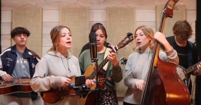 Cotton Pickin Kids Shine with Beautiful ‘Gentle on My Mind’ Cover