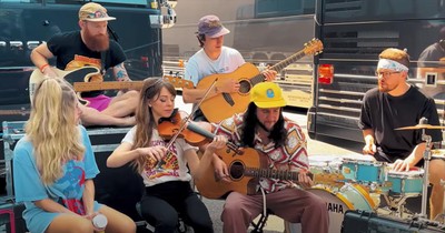 Lindsey Stirling and Walk Off the Earth Wow with 'On The Road Again' Cover