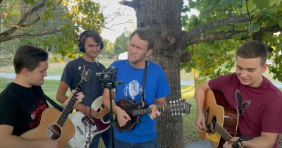 Charming Rendition of ‘Man of Constant Sorrow’