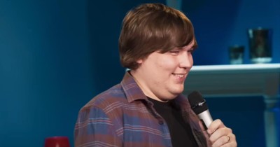 Comedian’s Hilarious Take on Alexa and AI Has Everyone Laughing