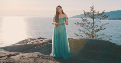 Woman’s Dazzling ‘It Is Well with My Soul’ Cover