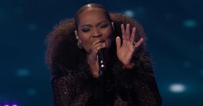 Chilling ‘I Can Only Imagine’ Cover on The Voice