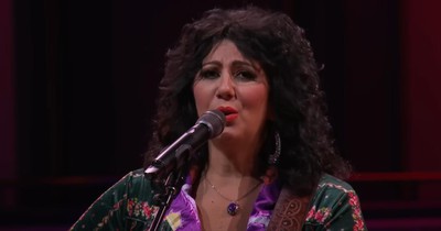 The Isaacs' Soul-Stirring ‘King of Glory’ Performance