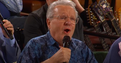 Soul-Stirring ‘I’d Rather Have Jesus’ Performance
