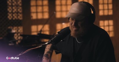 Stephen McWhirter Soul-Stirring Cover of ‘Turn Your Eyes Upon Jesus’