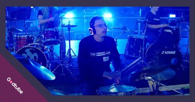 1,000 Musicians Unite for Epic Performance of ‘Sweet Caroline’