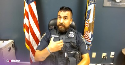 Officer Arrives Just in Time to Rescue Choking 2-Year-Old