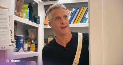 Husband’s Impression of Wife During Back-to-School Season Is Comedy Gold