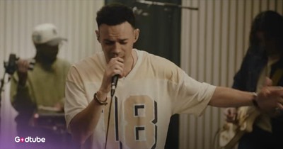 Tauren Wells Proclaims Christ’s Love and Forgiveness in ‘Not Guilty’