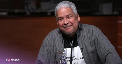 This Doctor’s Dedication to and Love for His Patients Will Bring You to Tears