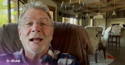 Bill Engvall Shares Origins of His Famous ‘Here’s Your Sign’ Line