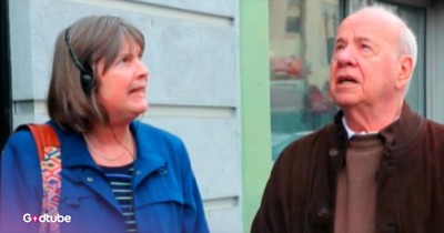 Even on the Sidewalk, Tim Conway Can’t Help but Deliver Comedy Gold