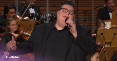 Jordan Smith Stuns in Awe-Inspiring ‘Amazing Grace’ Performance