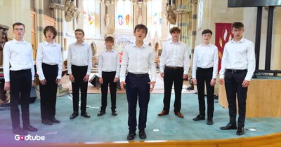 You’ll Get Chills Hearing This Boys Choir Sing ‘Nearer, My God to Thee’