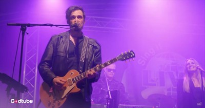 This ‘Sweet Caroline’ Rendition Is So Good, You’ll Want to Hit Repeat