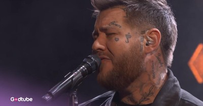 Powerful ‘Hard Fought Hallelujah’ Cover on Star Search