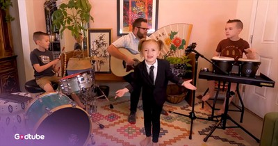 Family Band's Delightful Cover of Dolly Parton's '9 to 5'