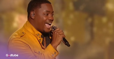 Daniel Stallworth Stuns with 'Livin' on a Prayer' Rendition