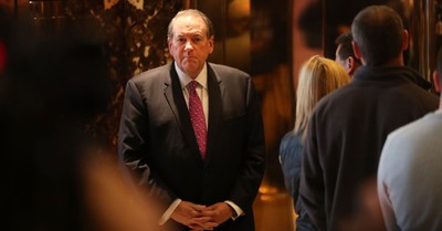 Former Governor Mike Huckabee Responds to Activist's Claim that Statues of White Jesus Are a 'Form of White Supremacy'