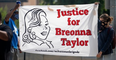 Grand Jury Indicts 1 of 3 Officers Involved in Breonna Taylor Shooting