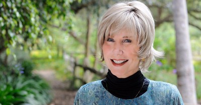 Joni Eareckson Tada, Tada offers a prayer prior to the 2020 Elections