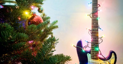 20 Contemporary Christmas Songs to Play This Season