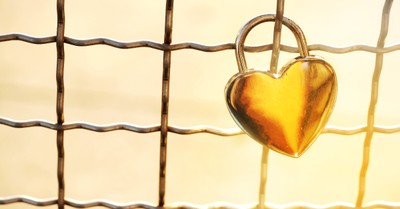 A Prayer to Guard Our Hearts and Minds - Your Daily Prayer - October 5