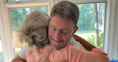 Anne Graham Lotz, Jonathan Lotz is released from the hospital