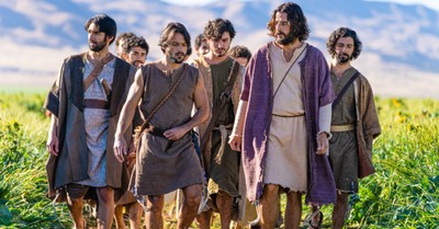 Actor Who Plays Jesus Says The Chosen TV Series 'Deepened My Faith Very  Intensely' - Michael Foust