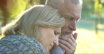 How to Help Your Spouse Grieve