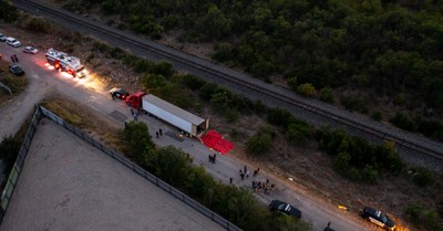 46 Immigrants Found Dead in Abandoned Tractor-Trailer