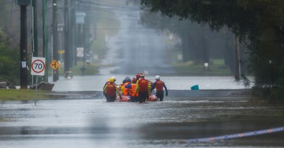 Thousands of Australians Displaced amid Heavy Flooding