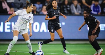 Canadian women's national team debuts Pride-themed jerseys