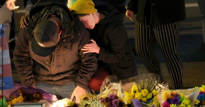 Gunman Kills 5, Injures 25 at LGBTQ Night Club in Colorado Springs