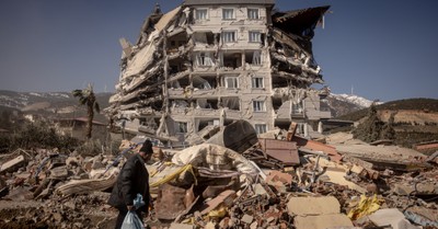 Turkish Authorities to Investigate Contractors Linked with Buildings that Collapsed in Deadly Earthquakes
